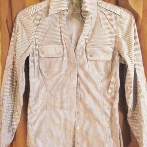 Super cute, long sleeved top